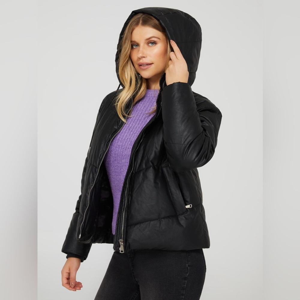 Suzy Shier Faux Leather Waisted Puffer - size M